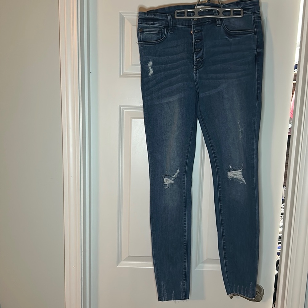 Pink Lily - Nature Denim size 11 jeans. Skinny leg